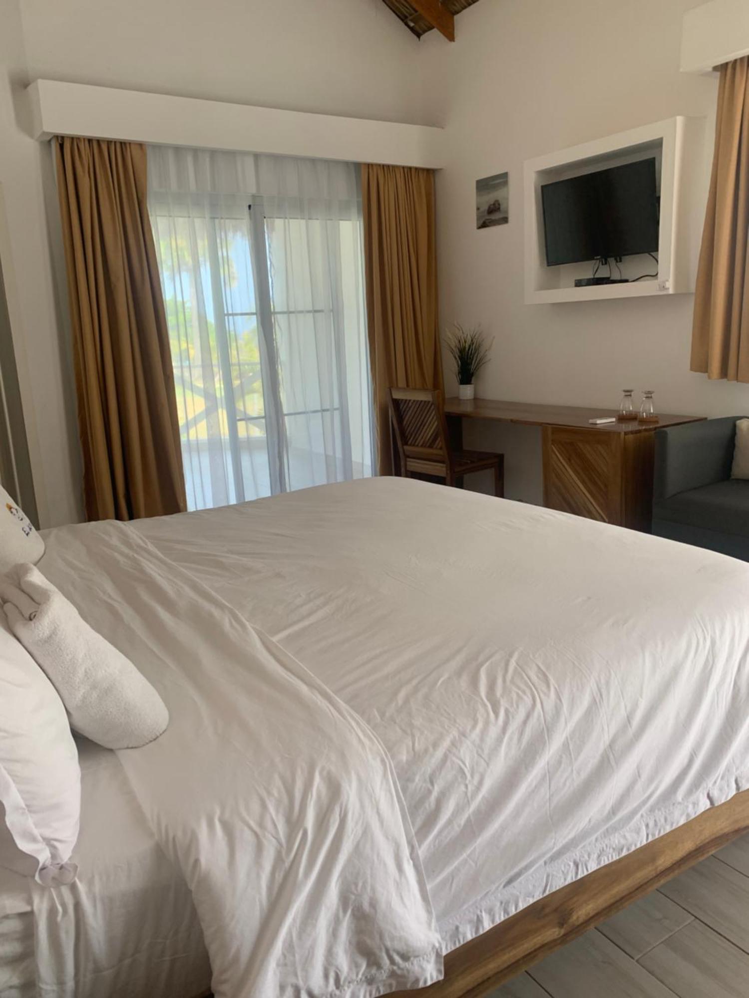 Hotel El Quemaito - Luxury Oceanfront Retreat Barahona 외부 사진